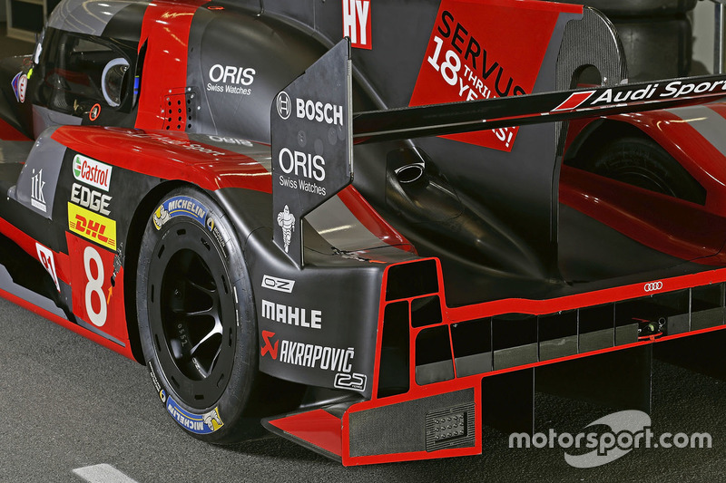 L'arrière de la #8 Audi Sport Team Joest Audi R18