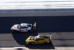 #912 Porsche Team North America Porsche 911 RSR: Kevin Estre, Laurens Vanthoor, Richard Lietz, #3 Co