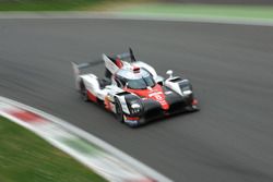 #8 Toyota Gazoo Racing Toyota TS050 Hybrid: Anthony Davidson, Nicolas Lapierre, Kazuki Nakajima