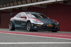 Test Tesla Model S P85+