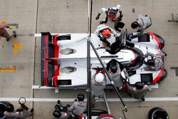 #2 Porsche Team, Porsche 919 Hybrid: Timo Bernhard, Earl Bamber, Brendon Hartley