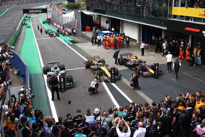 Lando Norris, McLaren, Max Verstappen, Red Bull Racing, Andrea Kimi Antonelli, Mercedes