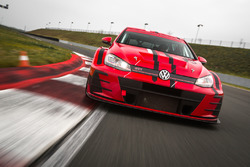 Автомобиль VW Golf GTI TCR команды Sébastien Loeb Racing