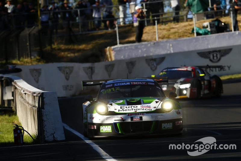 #991 Craft Bamboo Racing Porsche 911 GT3 R: Earl Bamber, Kevin Estre, Laurens Vanthoor