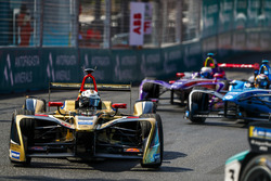 Андре Лоттерер, Techeetah, Себастьен Буэми, Renault e.Dams, и Сэм Бёрд, DS Virgin Racing