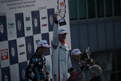 Podio Gara 2: il vincitore Nicola Baldan, Pit Lane, il secondo classificato Giacomo Altoè, Target, il terzo classificato Max Mugelli, Pit Lane