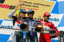 Nicky Hayden, Repsol Honda, Valentino Rossi, Yamaha en Carlos Checa, Ducati