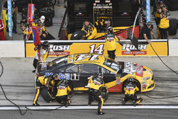 Clint Bowyer, Stewart-Haas Racing, Rush Truck Centers/Mobil 1 Ford