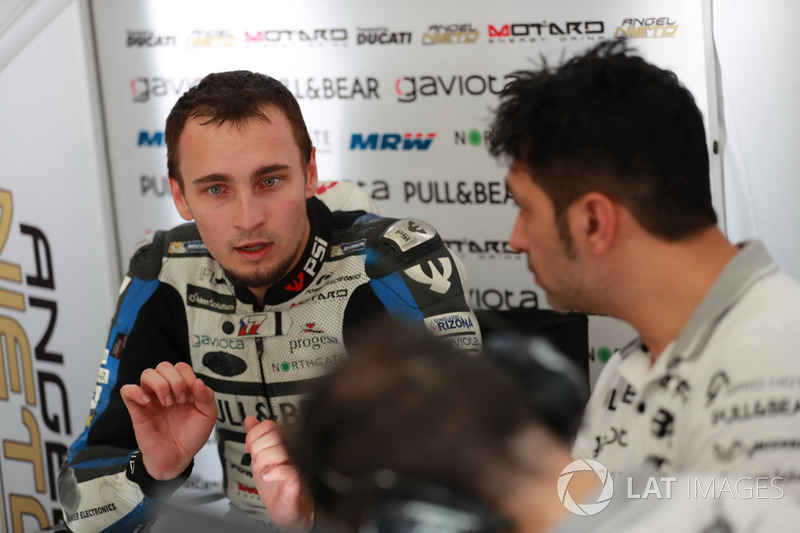 <img src="http://cdn-1.motorsport.com/static/custom/car-thumbs/MOTOGP_2018/NUMBERS/abraham.png" width="50" />Karel Abraham (Ángel Nieto Team)