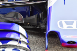 Scuderia Toro Rosso STR13 aero detail