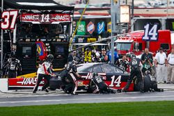 Clint Bowyer, Stewart-Haas Racing, Haas Automation Ford Fusion pit stop