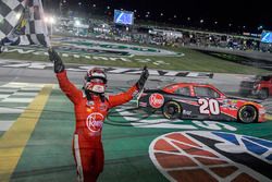 Ganador Christopher Bell, Joe Gibbs Racing, Toyota Camry Rheem