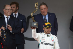 Lewis Hamilton, Mercedes AMG F1 op het podium