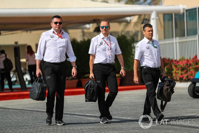 Eric Boullier, Director Ejecutivo de McLaren y Jonathan Neale, McLaren Director