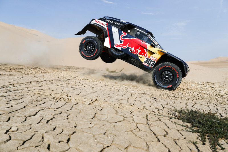 #303 Peugeot Sport Peugeot 3008 DKR: Carlos Sainz, Lucas Cruz