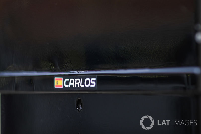 Carlos Sainz Jr., Renault Sport F1 Team anuncio