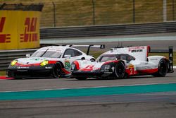 #2 Porsche Team Porsche 919 Hybrid: Timo Bernhard, Earl Bamber, Brendon Hartley, #92 Porsche GT Team