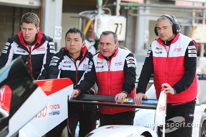 Miembros del equipo Toyota Gazoo Racing