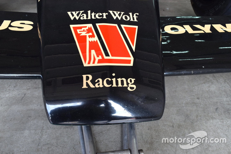 Wolf Racing WR7