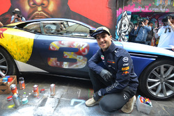 Daniel Ricciardo, Red Bull Racing with the street art styled Aston Martin DB11 in Hosier Lane