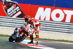 Lorenzo Savadori, Milwaukee Aprilia, dopo la caduta