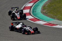 Romain Grosjean, Haas F1 Team VF-18 y Kevin Magnussen, Haas F1 Team VF-18