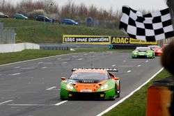 I vincitori #63 ORANGE1 by GRT Grasser Lamborghini Huracán GT3: Andrea Caldarelli, Mirko Bortolotti