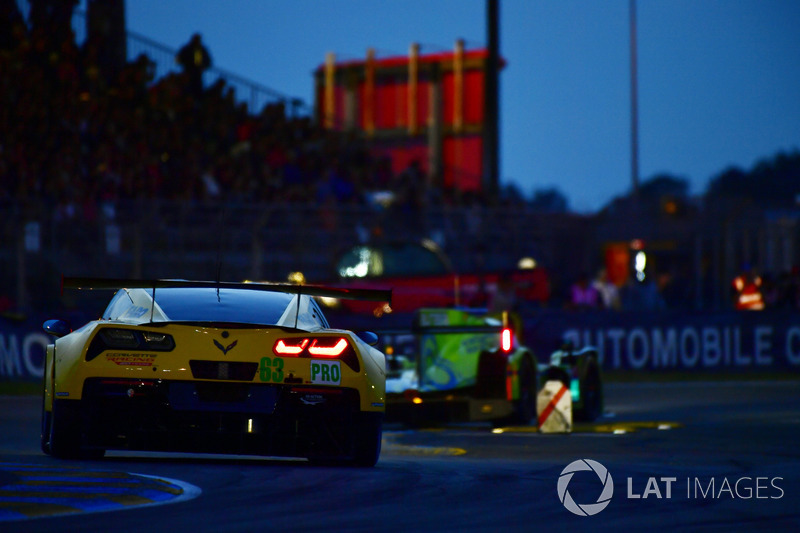 Ян Магнуссен, Антонио Гарсия, Майк Роккенфеллер, Corvette Racing, Chevrolet Corvette C7.R (№63)