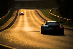 #77 Proton Competition Porsche 911 RSR: Christian Ried, Julien Andlauer, Matt Campbell
