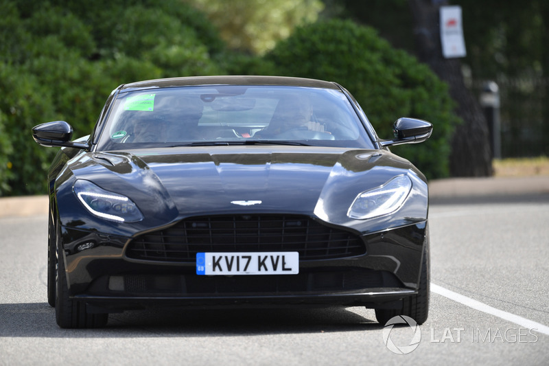 Max Verstappen, Red Bull Racing en un Aston Martin DB11