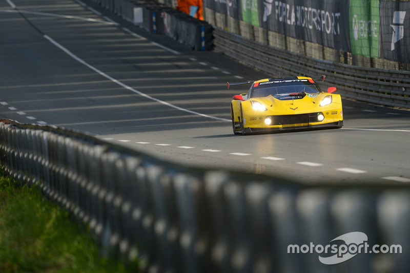 #63 Corvette Racing Chevrolet Corvette C7.R: Jan Magnussen, Antonio Garcia, Mike Rockenfeller