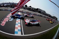 Arrancada: #32 United Autosports Ligier LMP2, P: Phil Hanson, Bruno Senna, Paul Di Resta