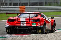 #52 AF Corse Ferrari 488 GTE: Toni Vilander, Pipo Derani