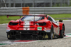 #52 AF Corse Ferrari 488 GTE: Toni Vilander, Pipo Derani