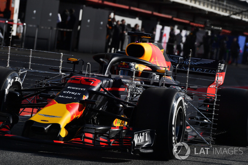 Max Verstappen, Red Bull Racing RB14 dengan sensor aerodinamika