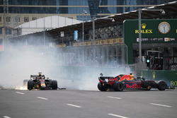 Столкновение: Макс Ферстаппен и Даниэль Риккардо, Red Bull Racing RB14