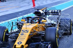 Carlos Sainz Jr., Renault Sport F1 Team RS17 met aerodynamische sensoren