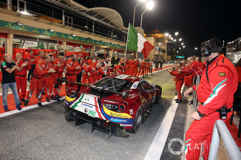 LMGTE Pro ganador #71 AF Corse Ferrari 488 GTE: Davide Rigon, Sam Bird