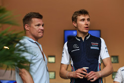 Mika Salo ve Sergey Sirotkin, Williams