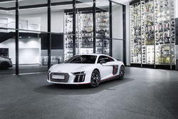 Audi R8 V10 plus selection 24h