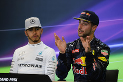 Daniel Ricciardo, Red Bull Racing with Lewis Hamilton, Mercedes AMG F1 in the FIA Press Conference