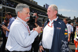 (L to R): Chase Carey, Formula One Group Chairman with Dr Helmut Marko, Red Bull Motorsport Consulta