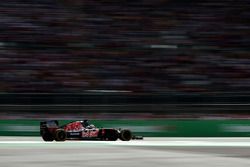 Daniil Kvyat, Scuderia Toro Rosso STR11