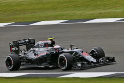 Jenson Button, McLaren MP4-31
