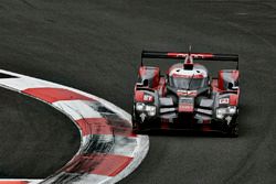 #7 Audi Sport Team Joest Audi R18: Marcel Fässler, Andre Lotterer