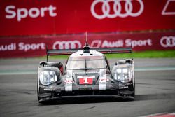 #1 Porsche Team Porsche 919 Hybrid: Timo Bernhard, Mark Webber, Brendon Hartley