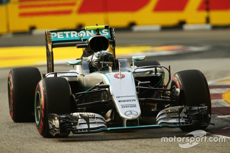 1º: Nico Rosberg, Mercedes AMG F1 W07 Hybrid