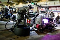 #1 Porsche Team Porsche 919 Hybrid: Timo Bernhard, Mark Webber, Brendon Hartley
