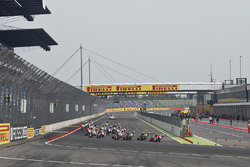 Start: Chaz Davies, Ducati Team, führt