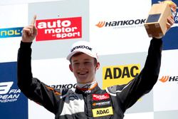 Le vainqueur Callum Ilott, Van Amersfoort Racing Dallara F312 – Mercedes-Benz